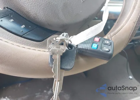 2005 Mercury Grand Marquis Gs из США, поврежденный, VIN 2MEFM74W15X630140